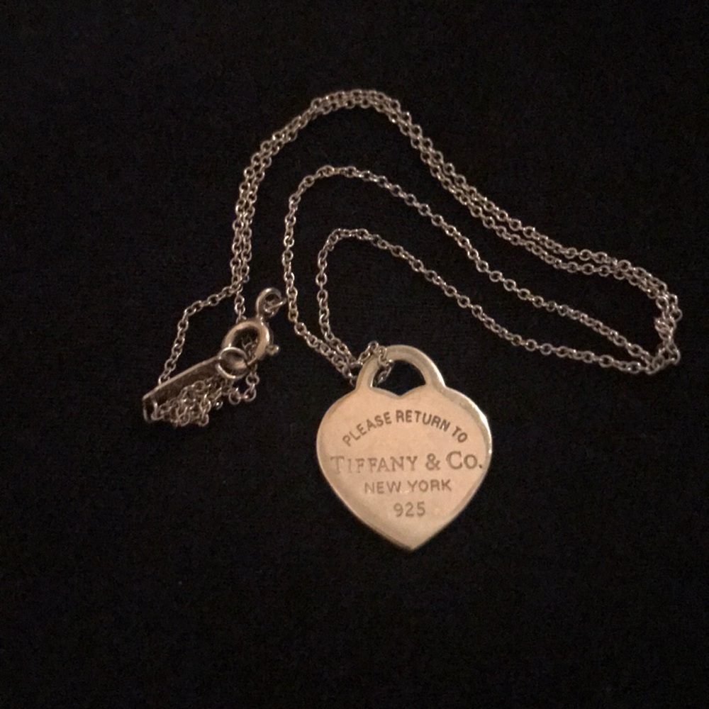 Tiffany’s Heart Tag Pendant